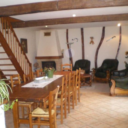 le tilleul Caumont  Extérieur photo