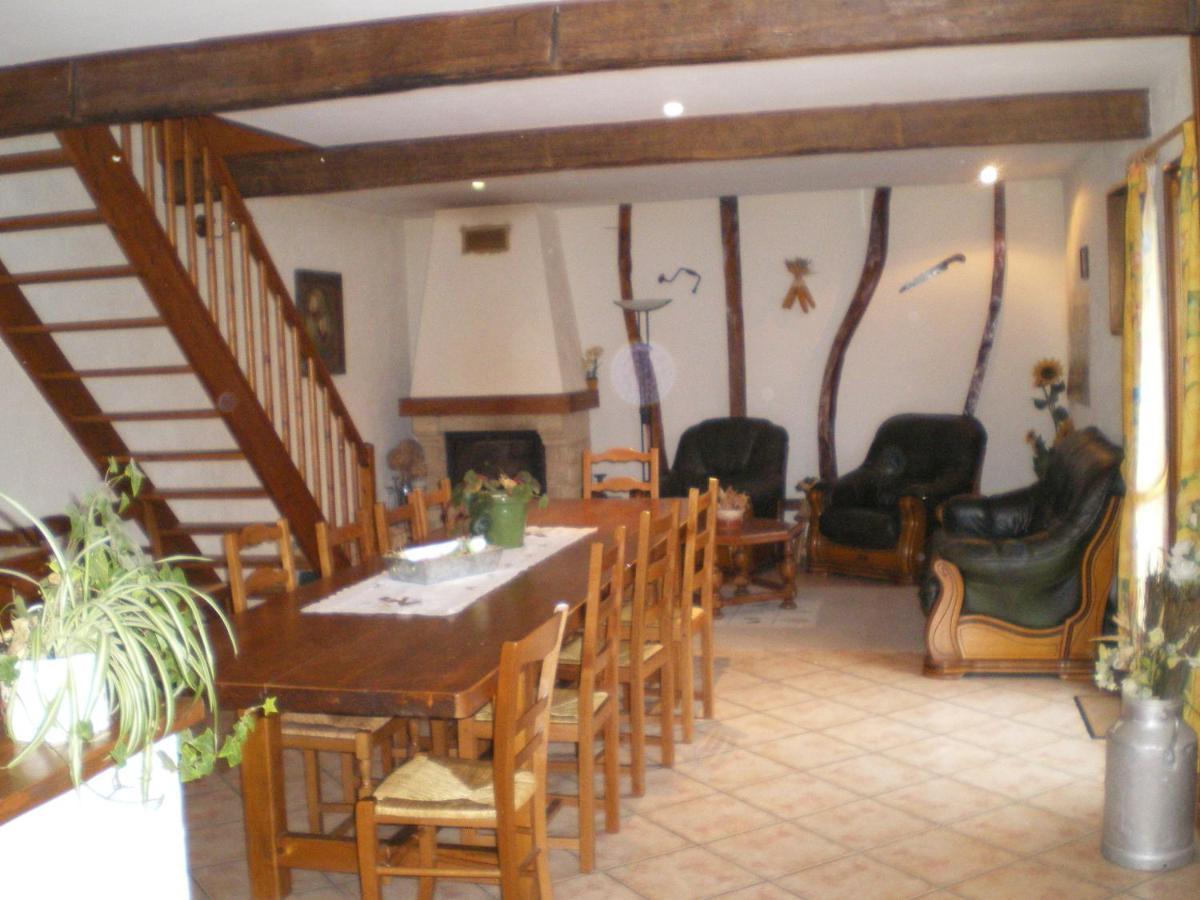 le tilleul Caumont  Extérieur photo